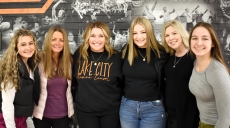 From left: Liberty Heise, Shannon Heise, Ashley Harkins, Madeleine Mahn, Jennifer Tepley, and Sophia Mahn.